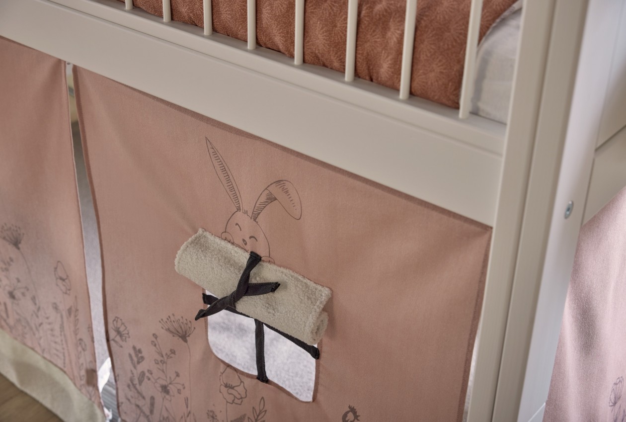 LT_Vorhang_Rabbit_Fenster